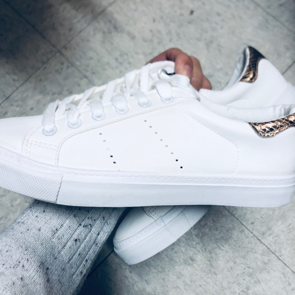 NWT White Naughty Monkey Shoes